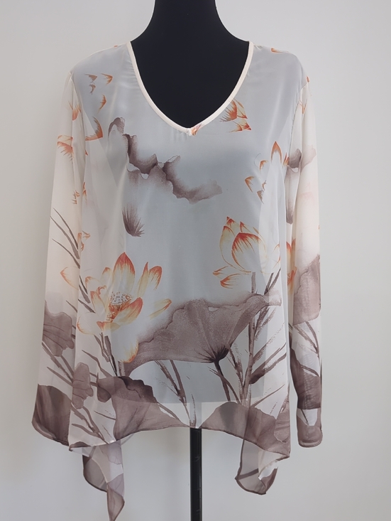 Travelers by Chico's Tops - Chicos Travelers Sheer Watercolor Floral Handkerchief Hem Blouse Top SIZE 3